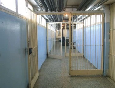 Κατάθεση ψυχής: «Έχασα την αξιοπρέπειά μου αλλά μου άξιζε η φυλακή – Μοναδικό φως στο σκοτάδι μου η εκκλησία»